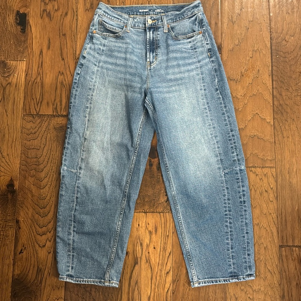 Old navy high waisted barrel jeans